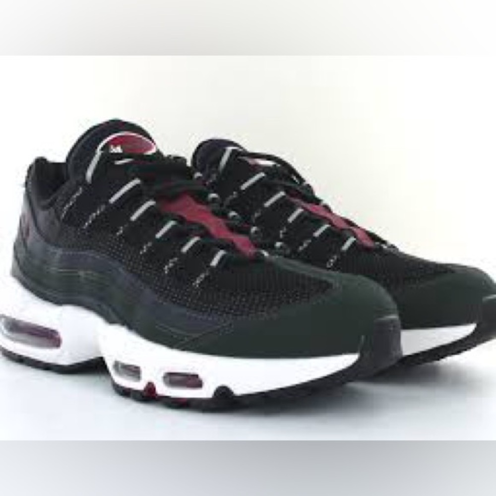 NEW Nike Air Max 95 DQ3982-001 Sneakers Men's US 12